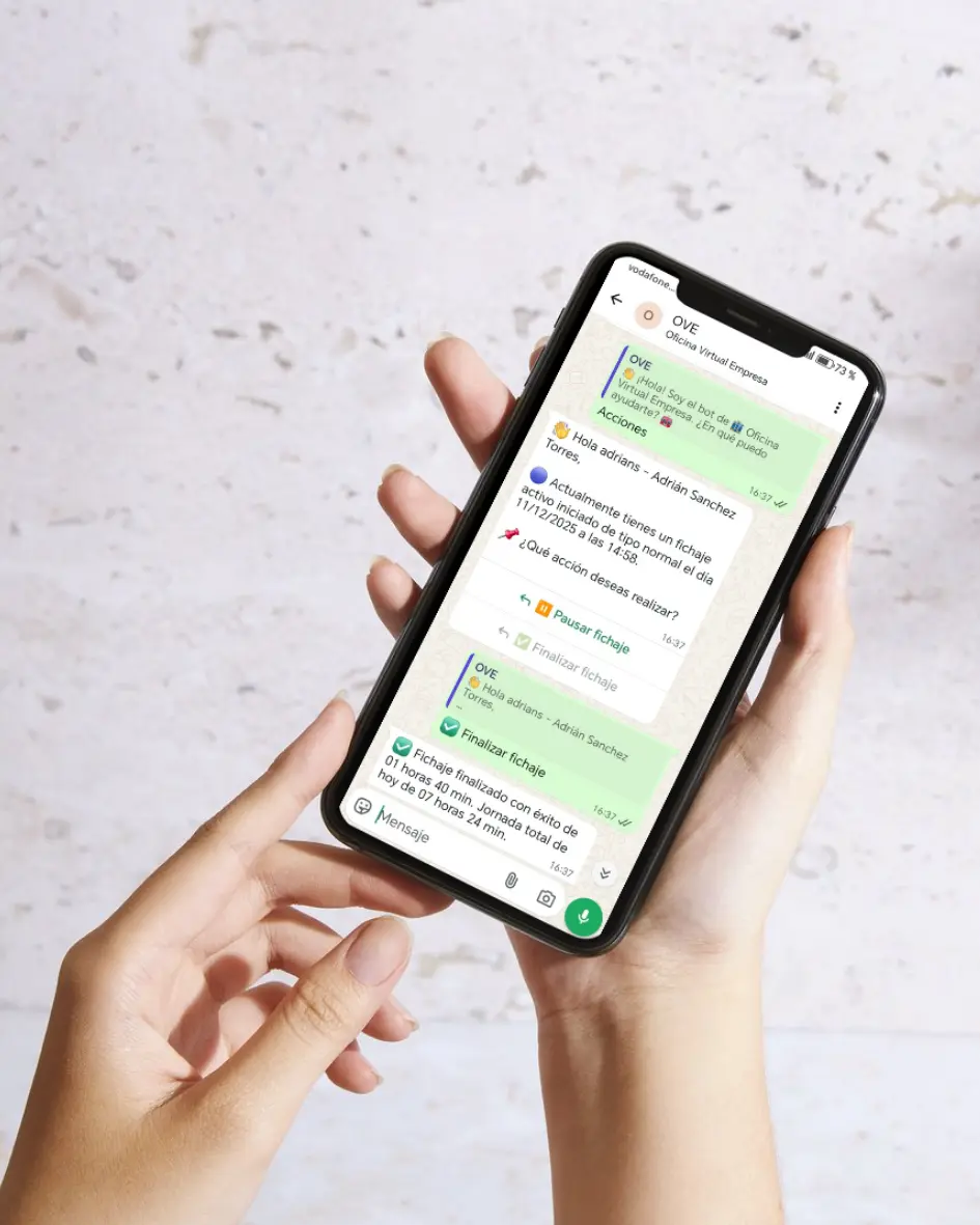 Conversación de WhatsApp para fichar la entrada con OVE